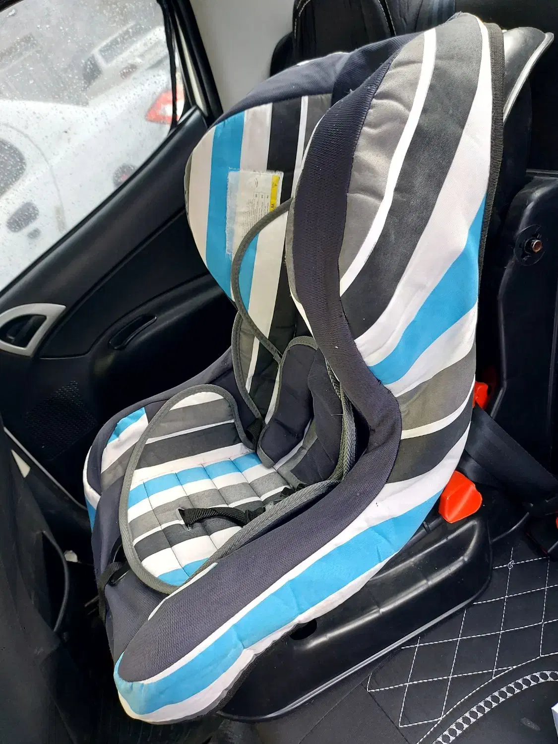 صندلی خودرو کودک|تخت و صندلی بچه|مشهد, استاد یوسفی (شهرک غرب)|دیوار