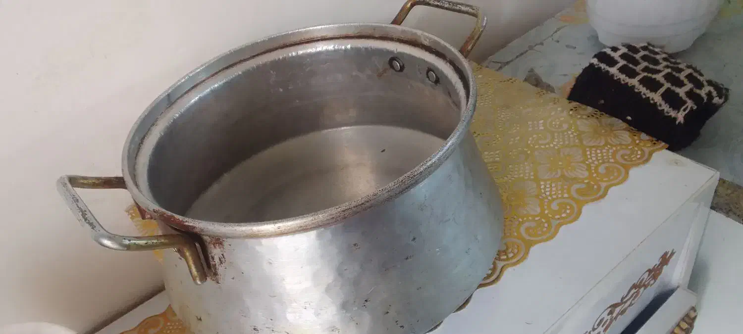 قابلمه روحی|ظروف پخت‌وپز|خرم‌آباد, |دیوار