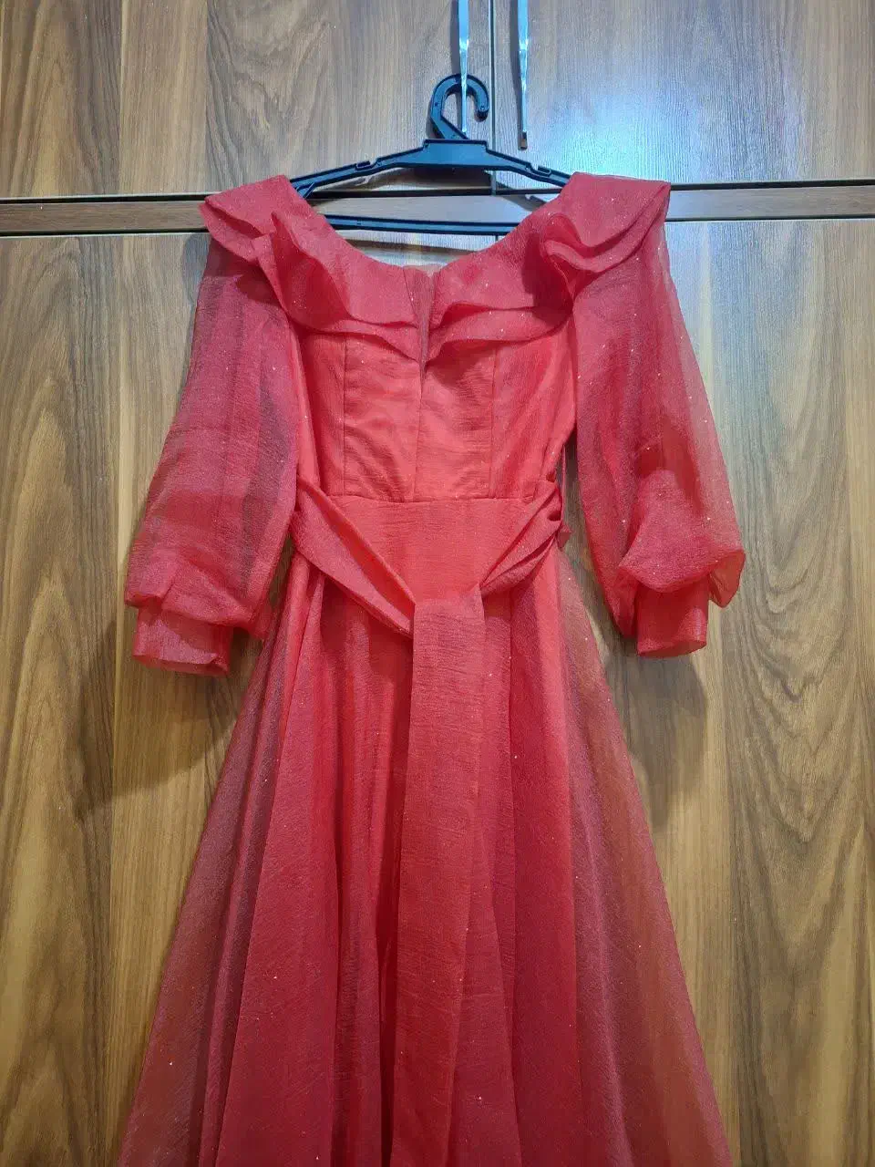 لباس مجلسی|لباس|باقرشهر, |دیوار