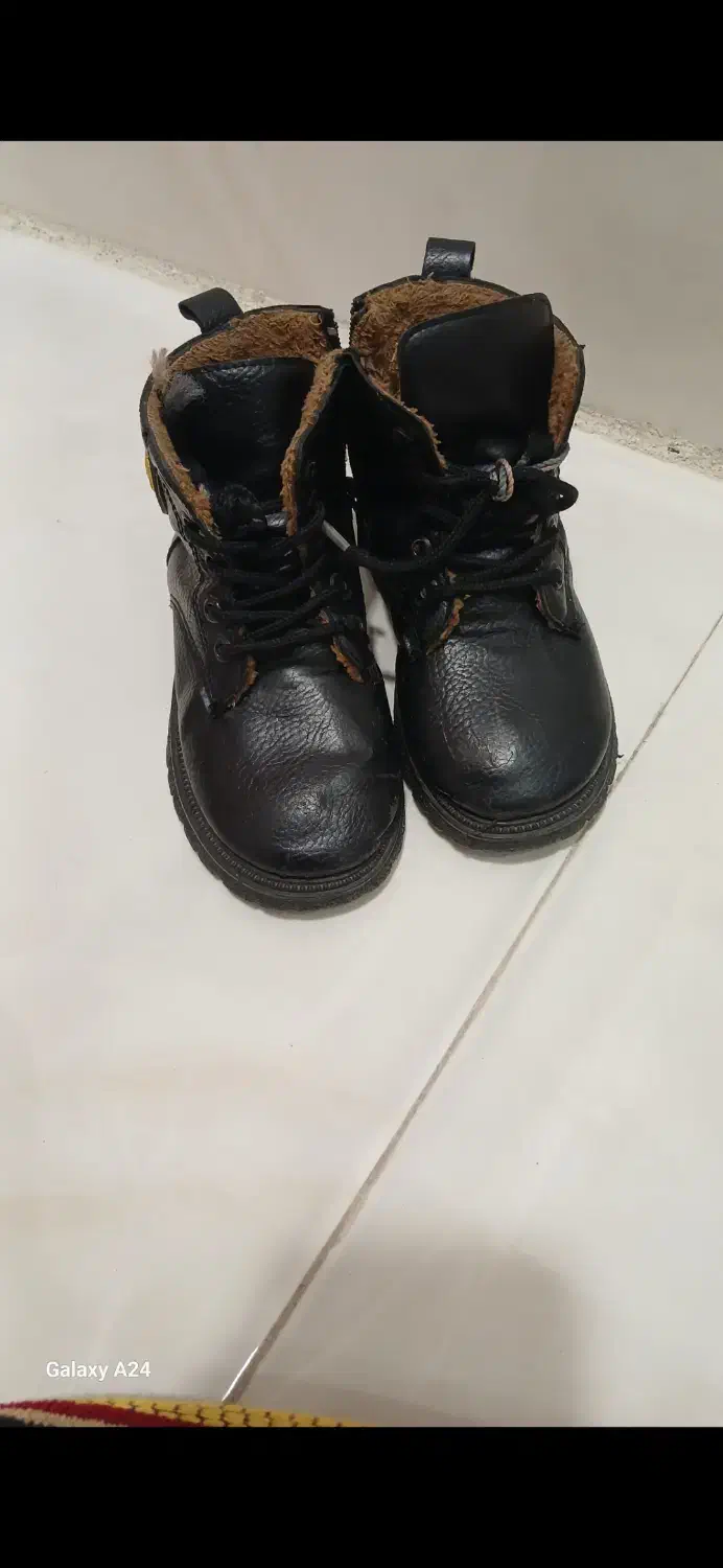 کفشهای سالم|کفش و لباس بچه|سیمینه, |دیوار