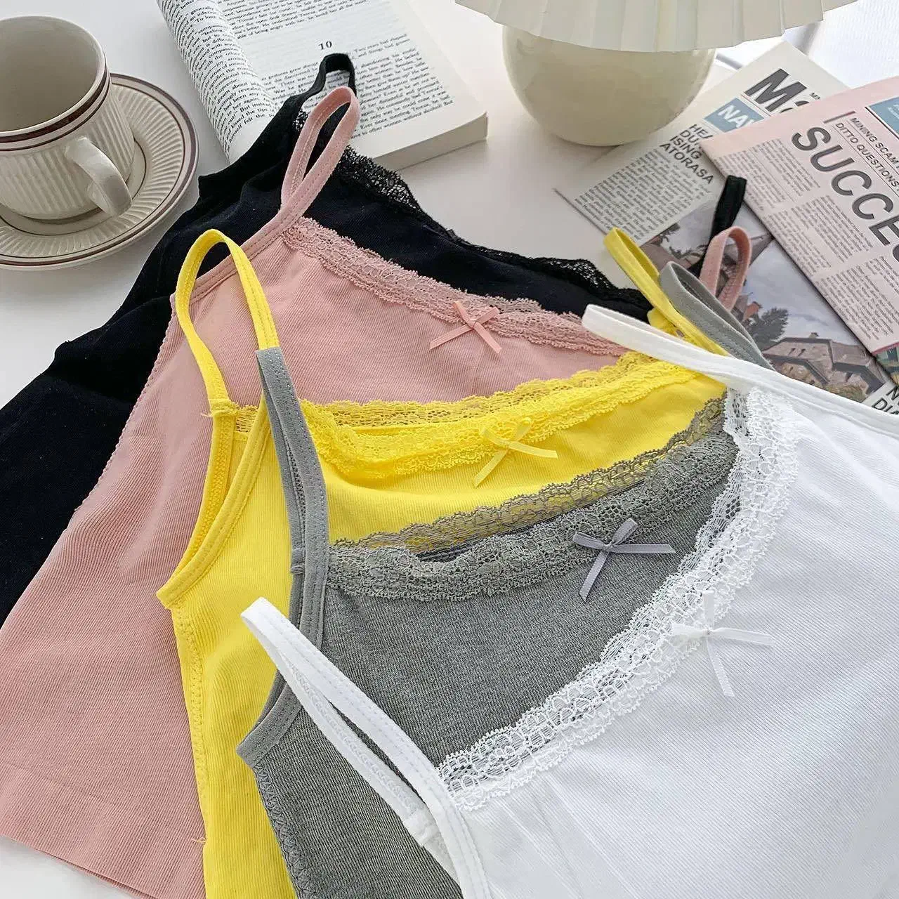 لباس زیر|لباس|گلبهار, شهر جدید گلبهار|دیوار