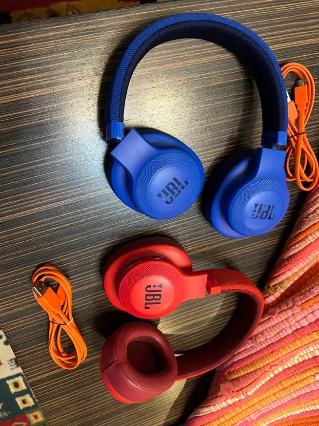 دو عدد هدفون JBL وایرلس اورجینال|پخش‌کننده همراه|تهران, زعفرانیه|دیوار