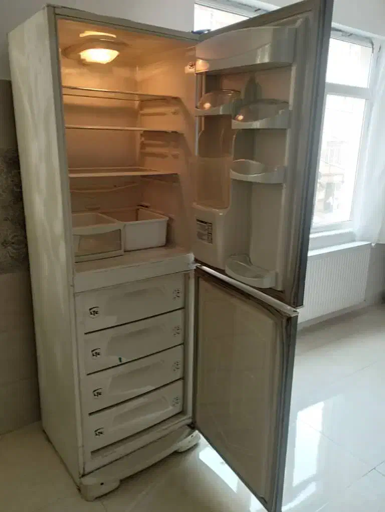 فروش یخچال ۱۸ فوت خانگی|یخچال و فریزر|مشگین شهر, |دیوار