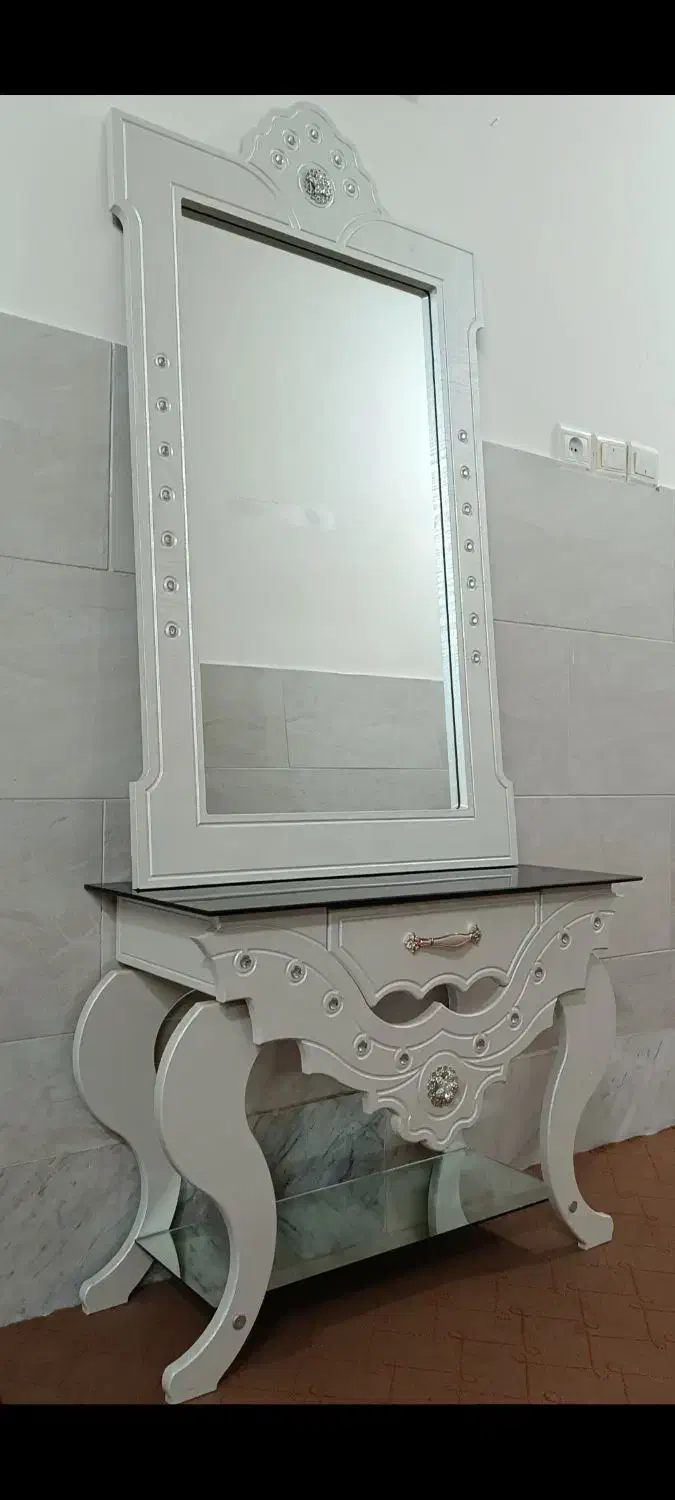 آینه عروس|آینه|زاویه, |دیوار