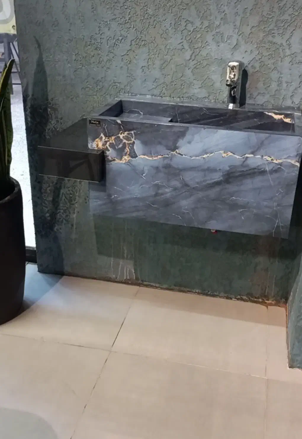 روشویی سرامیکی وباکس ضداب|لوازم سرویس بهداشتی|قزوین, |دیوار