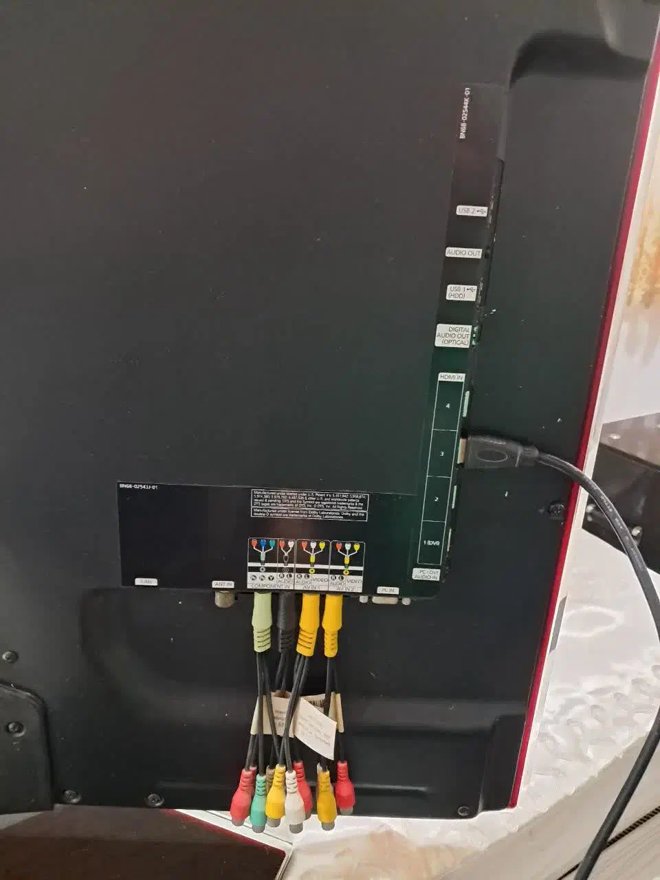 تلویزیون|تلویزیون و پروژکتور|بندر انزلی, کوی بهار|دیوار