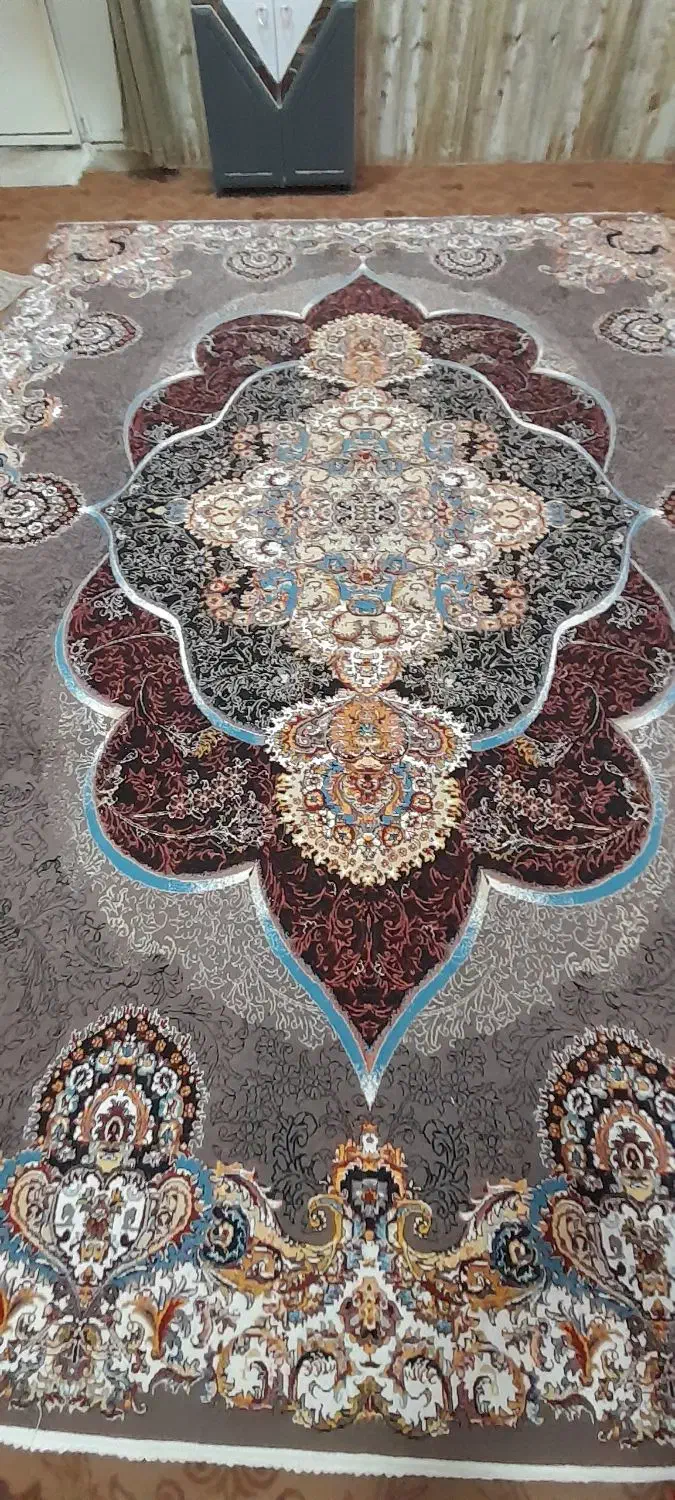 یک عدد فرش ۷۰۰ شانه|فرش|تربت جام, میان جام|دیوار