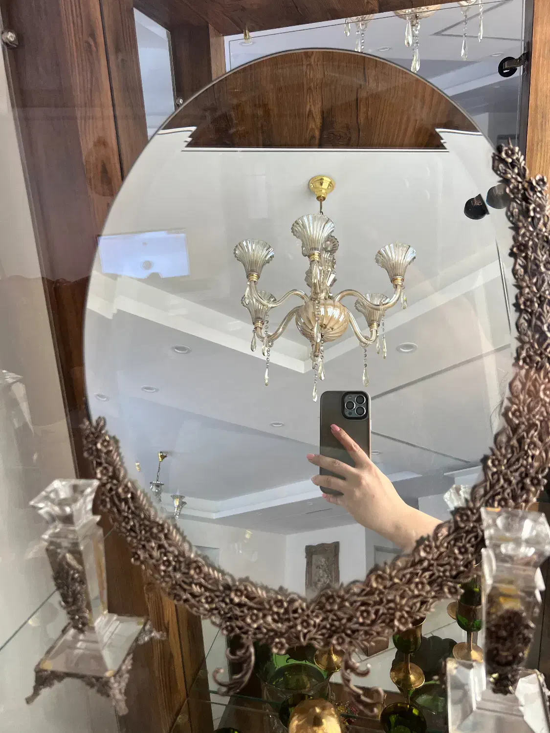 آینه و شمع دان نقره|آینه|تهران, گلستان (شهرک راه آهن)|دیوار