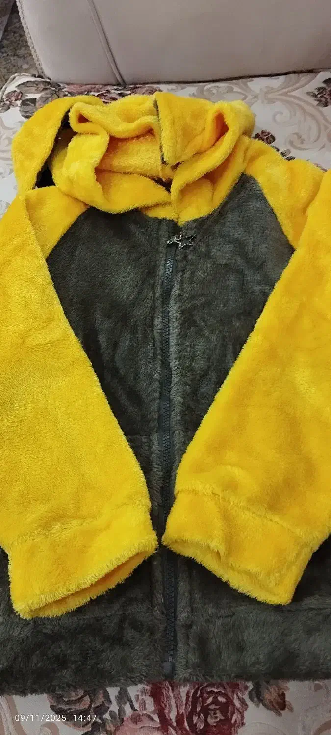 کاپشن دخترانه نونو|کفش و لباس بچه|قم, قلعه کامکار|دیوار