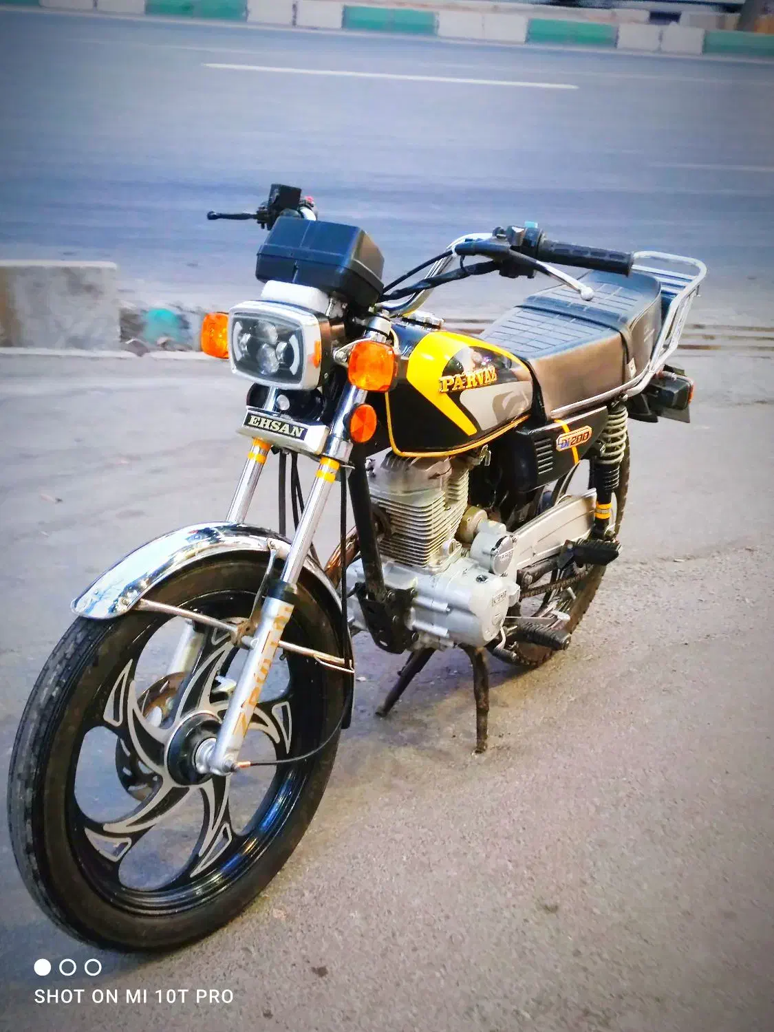 موتورسیکلت۲۰۰|موتورسیکلت|تهران, اتحاد|دیوار