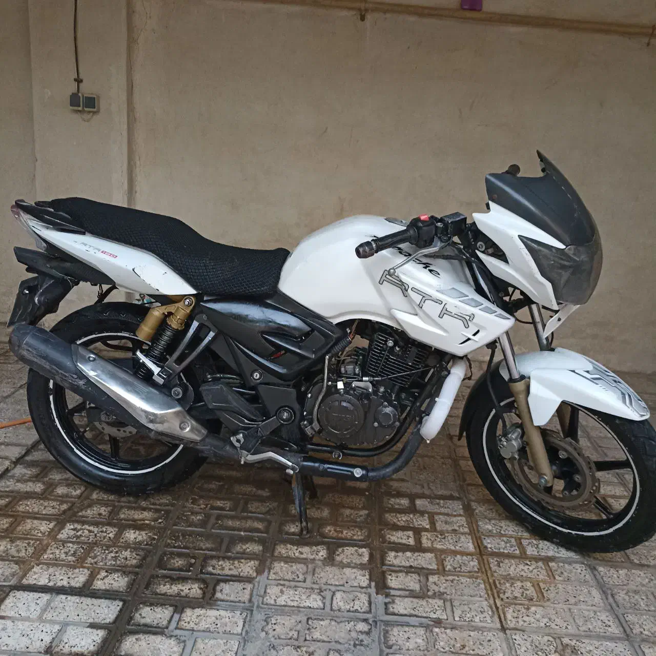 آپاچی مدل۹۱نیو فیس معاوضه هم دارم|موتورسیکلت|بجنورد, |دیوار