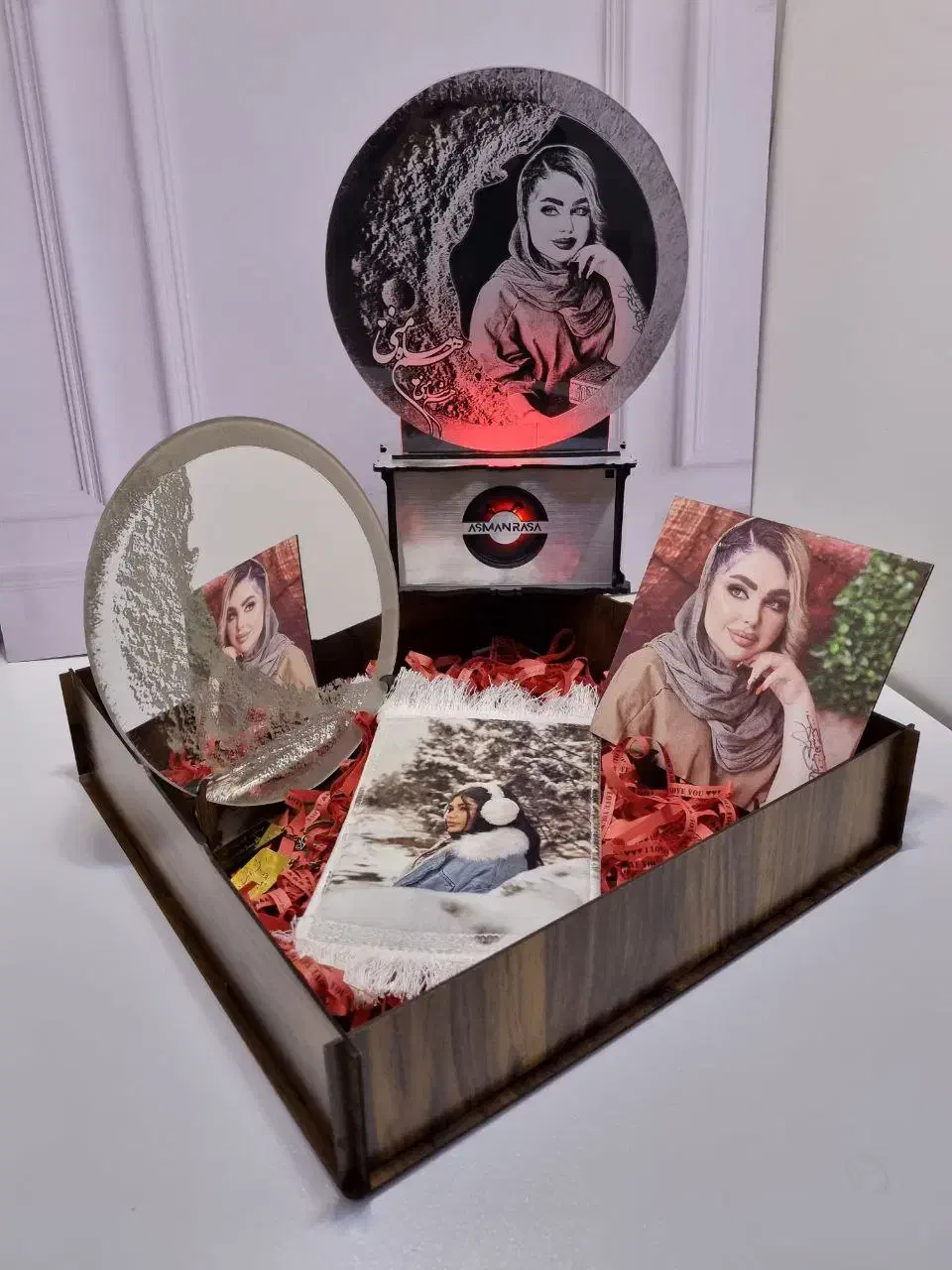 آباژور چهره دار|چراغ خواب و آباژور|سلماس, |دیوار