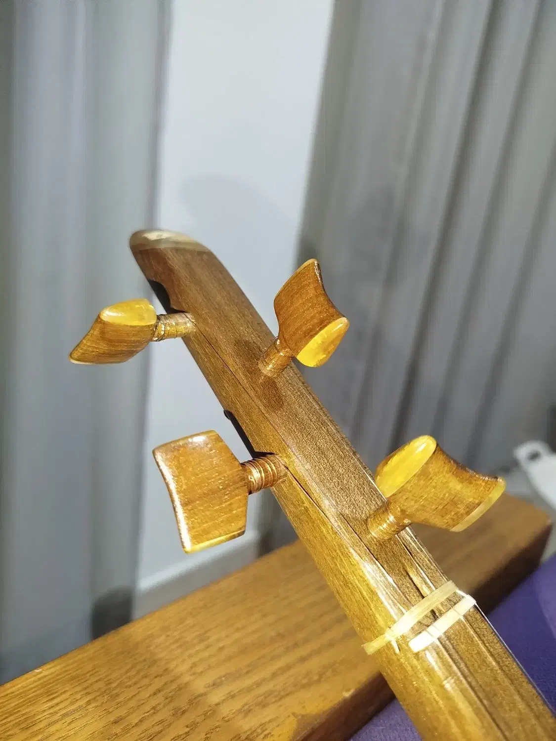 سه‌ تار|سازهای سنتی|رشت, دیانتی|دیوار