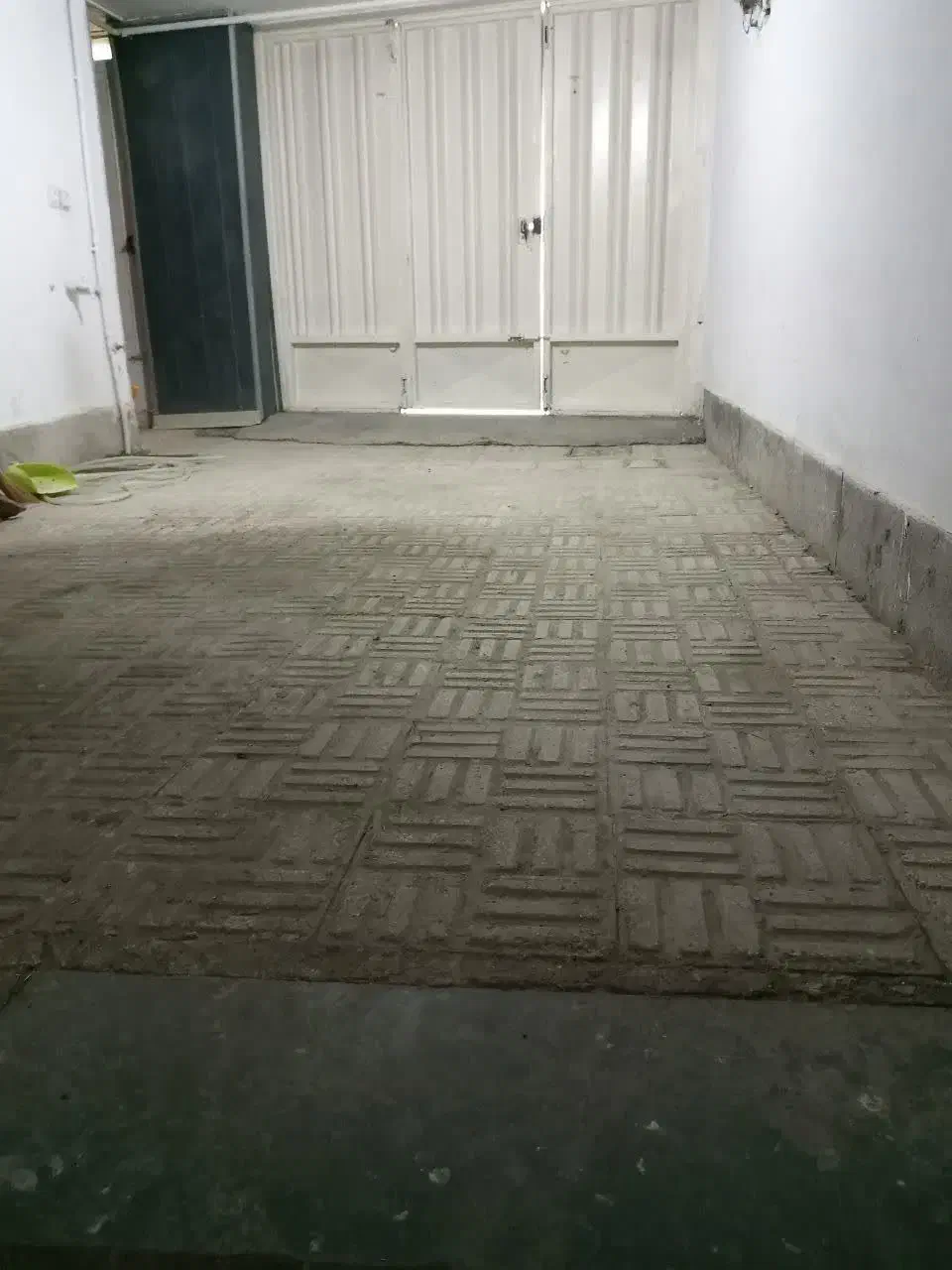 دربستی با پارکینگ جهت انبار و ...|اجارهٔ خانه و ویلا|اصفهان, شهرک ولیعصر|دیوار
