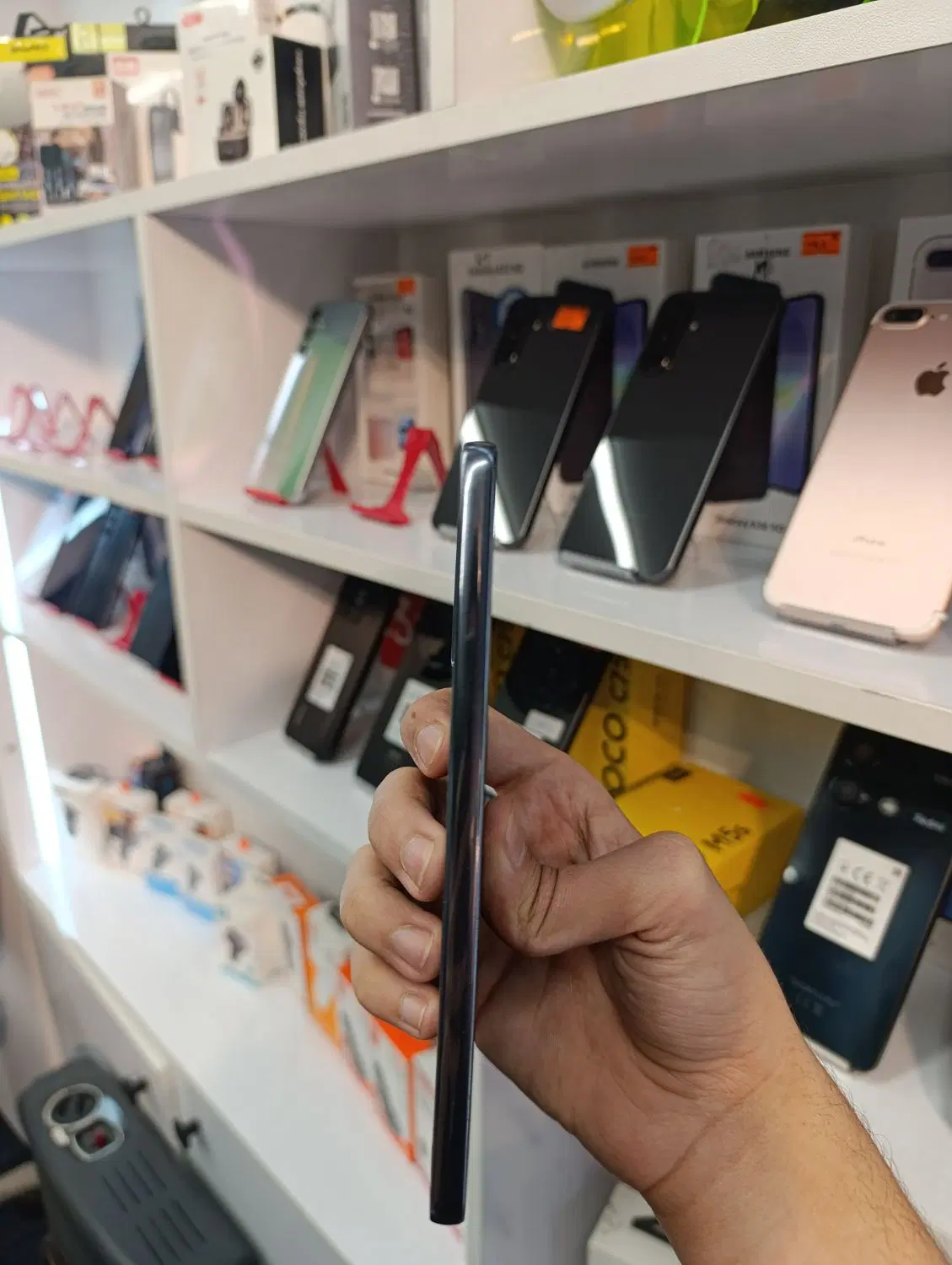 a73 256gig ram8|موبایل|هشتگرد, فاز ۱ مهستان|دیوار