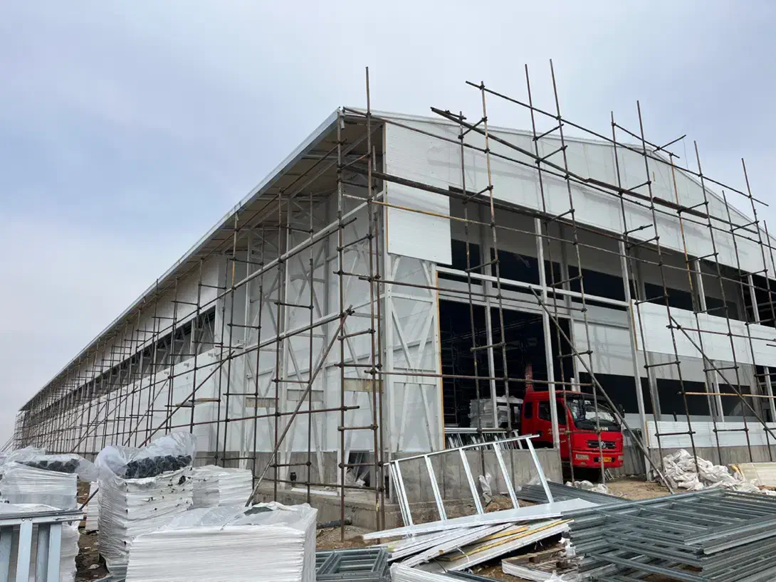 تهیه و نصب ساندویچ پانل سقفی و دیواری|مصالح و تجهیزات ساختمان|تهران, امیرآباد|دیوار