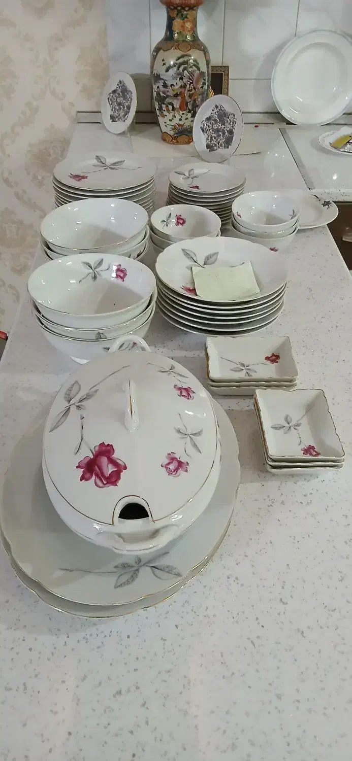 سرویس چینی قدیمی|ظروف سرو و پذیرایی|مشهد, کوشش|دیوار