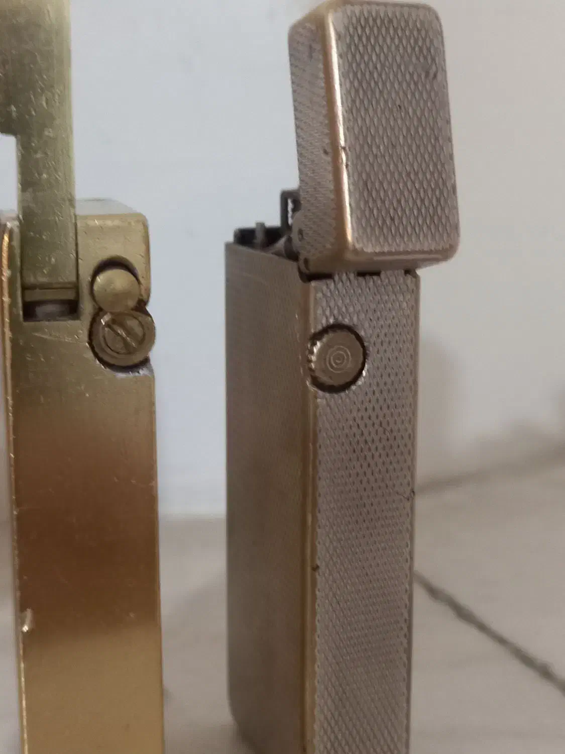 فندک دانهیل|کلکسیون اشیاء عتیقه|رودهن, |دیوار