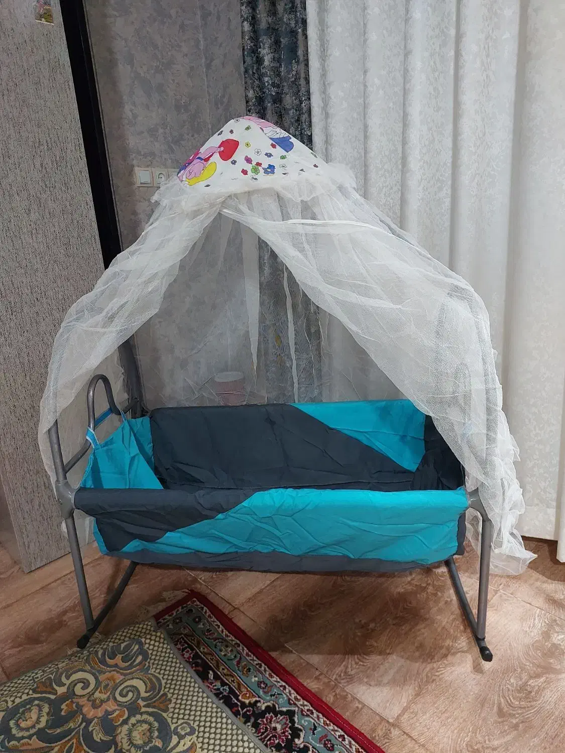 نانی یا گهواره کودک|اسباب و اثاث بچه|رشت, جانبازان|دیوار