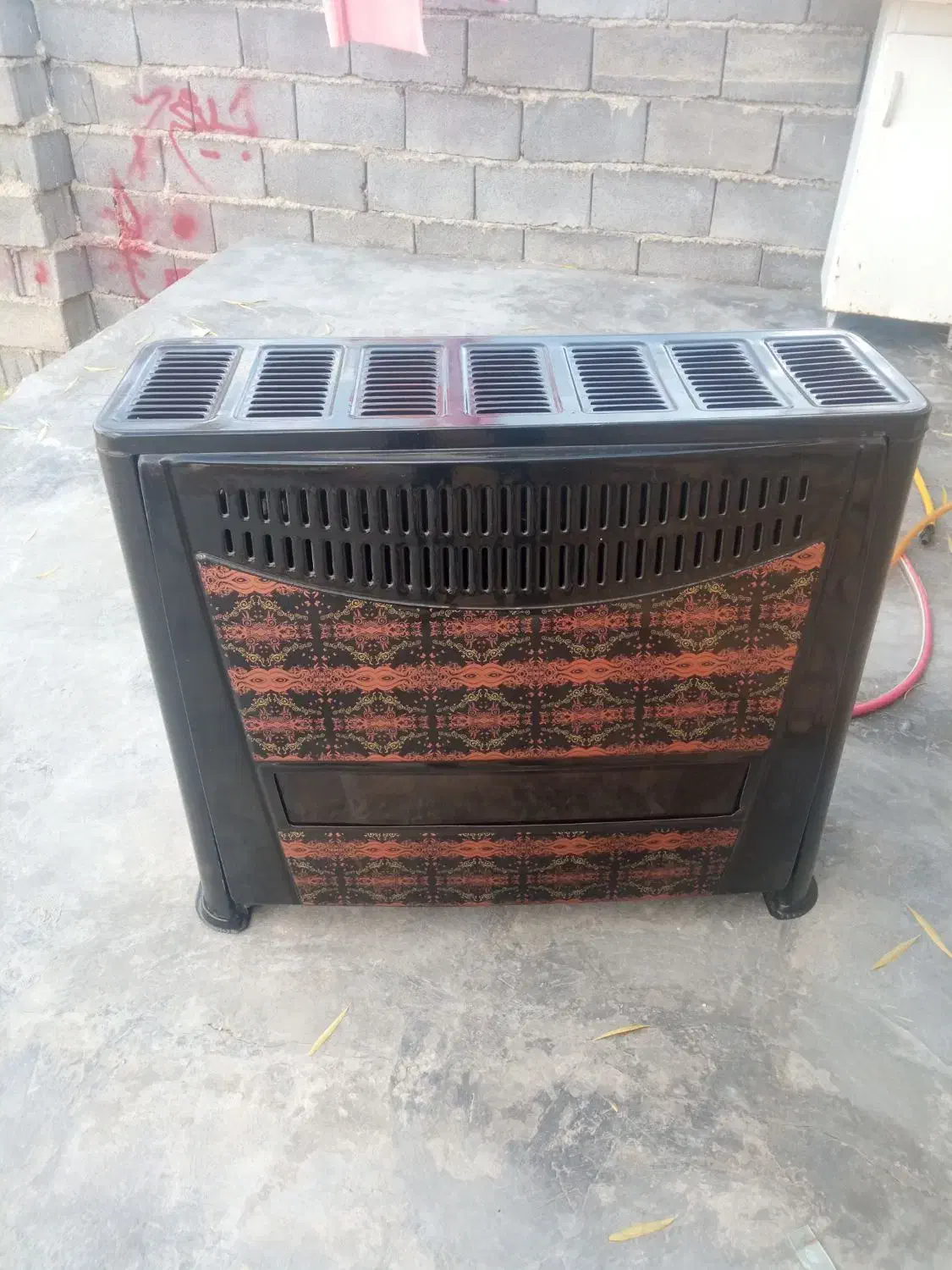 دو عددبخاری ایرانشرق سالم در حد نو|بخاری، هیتر، شومینه|قروه, |دیوار