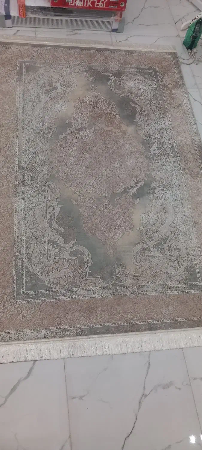 یک عدد فرش ۴متری ابریشمی گل برجسته|فرش|رشت, حمیدیان|دیوار