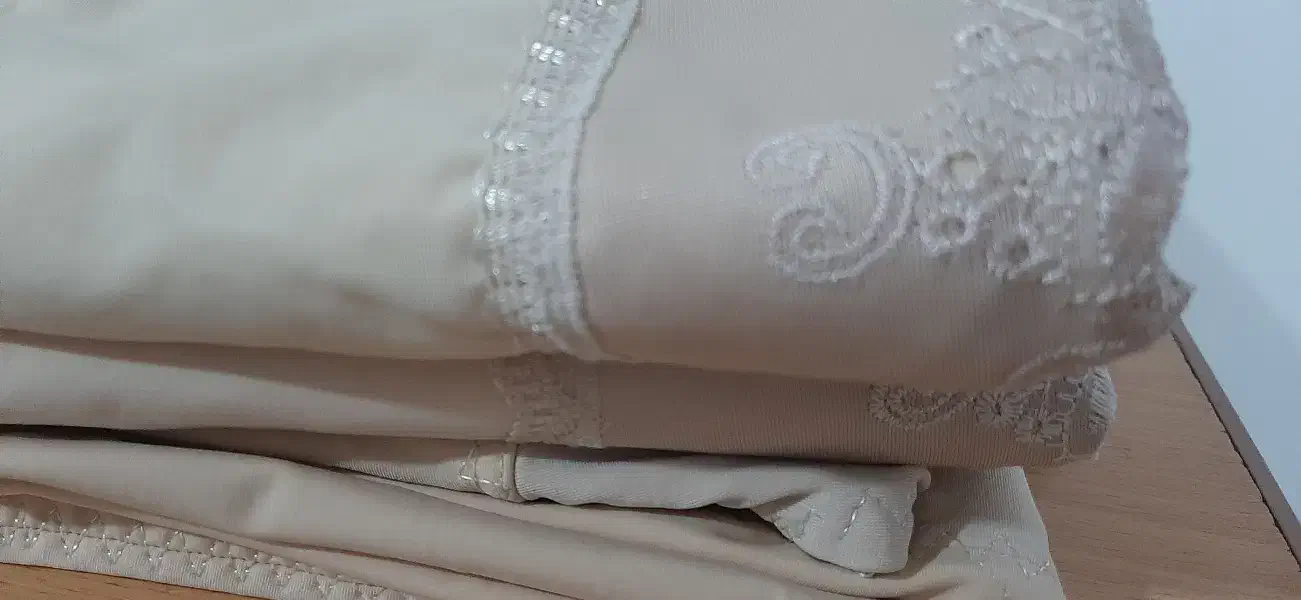 لباس زیر|لباس|فومن, |دیوار