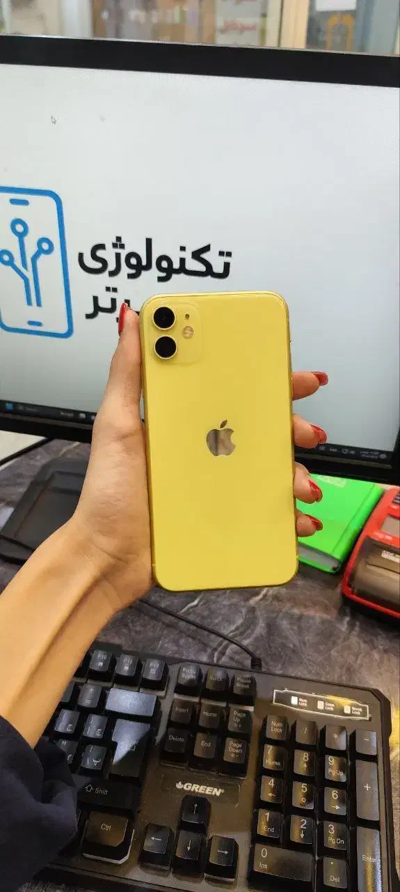 گوشی آیفون 11 نرمال با حافظه 128|موبایل|اصفهان, جلفا|دیوار
