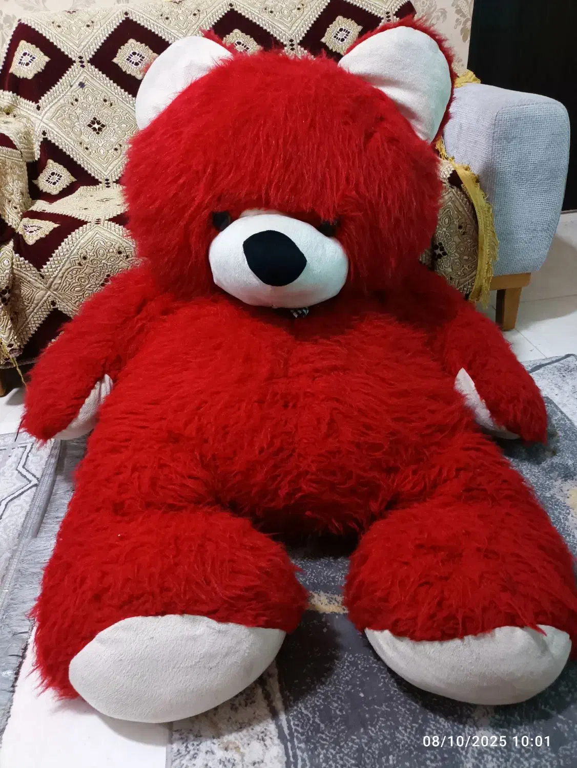 خرس بزرگ قرمز|اسباببازی بچه|شیراز, کوشک میدان|دیوار