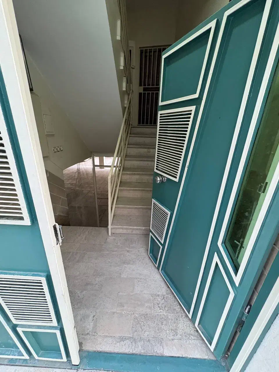 ۷۵ متر ۲ خواب شهرک یاس دارای سند تک برگ کم واحد|فروش آپارتمان|تهران, شهرک یاس|دیوار