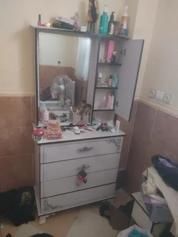 فرش ۱۲متری میز آرایش و تخت خواب|فرش|بندرعباس, |دیوار