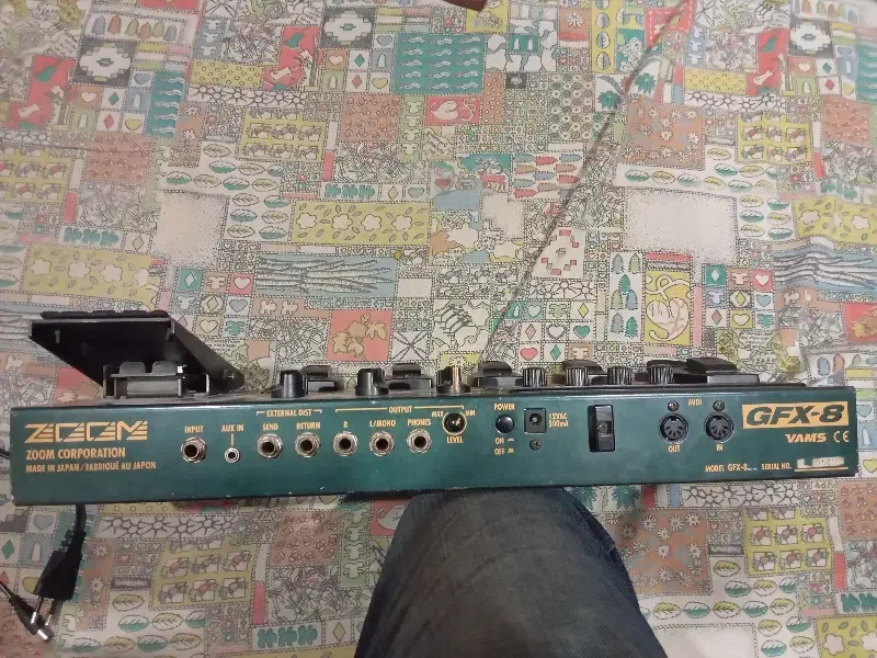 افکت زوم gfx 8|گیتار، بیس، امپلیفایر|فردیس, قریشی|دیوار