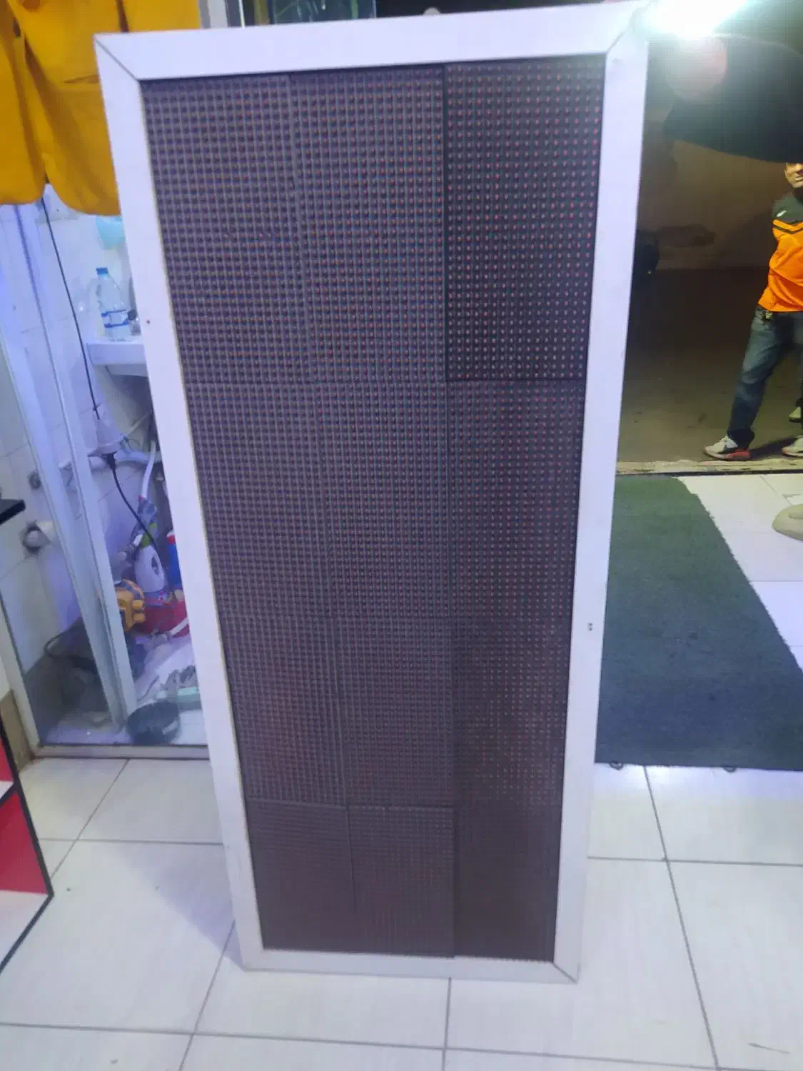 تابلو ال ای دی مغازه پوشاکی  بفروش میرسد|فروشگاه و مغازه|شیراز, شاه قلی بیگی|دیوار