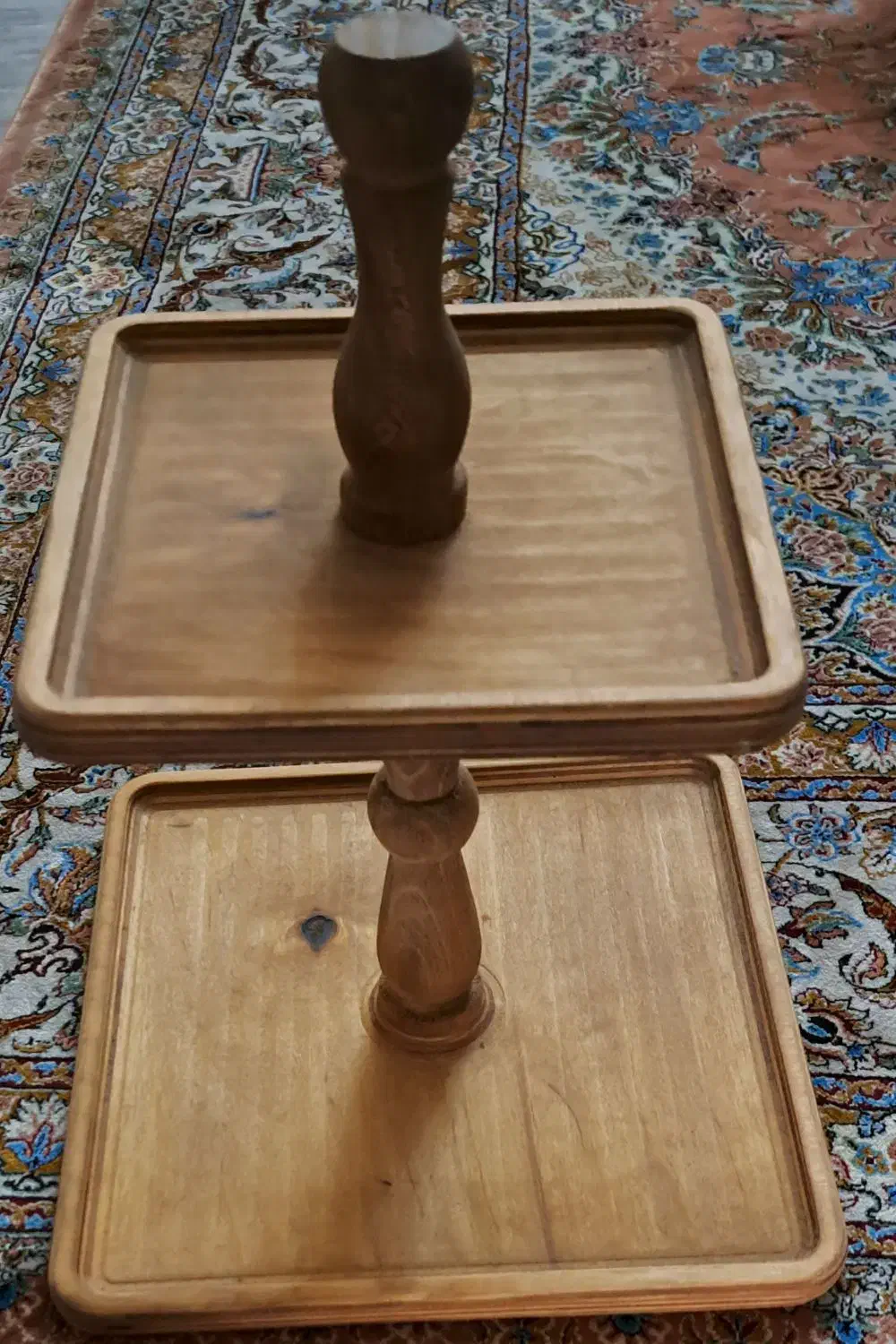 ظرف حلزونی، چوبی دوطبقه، و شیشه ای پایه دار|ظروف سرو و پذیرایی|رشت, بازار|دیوار