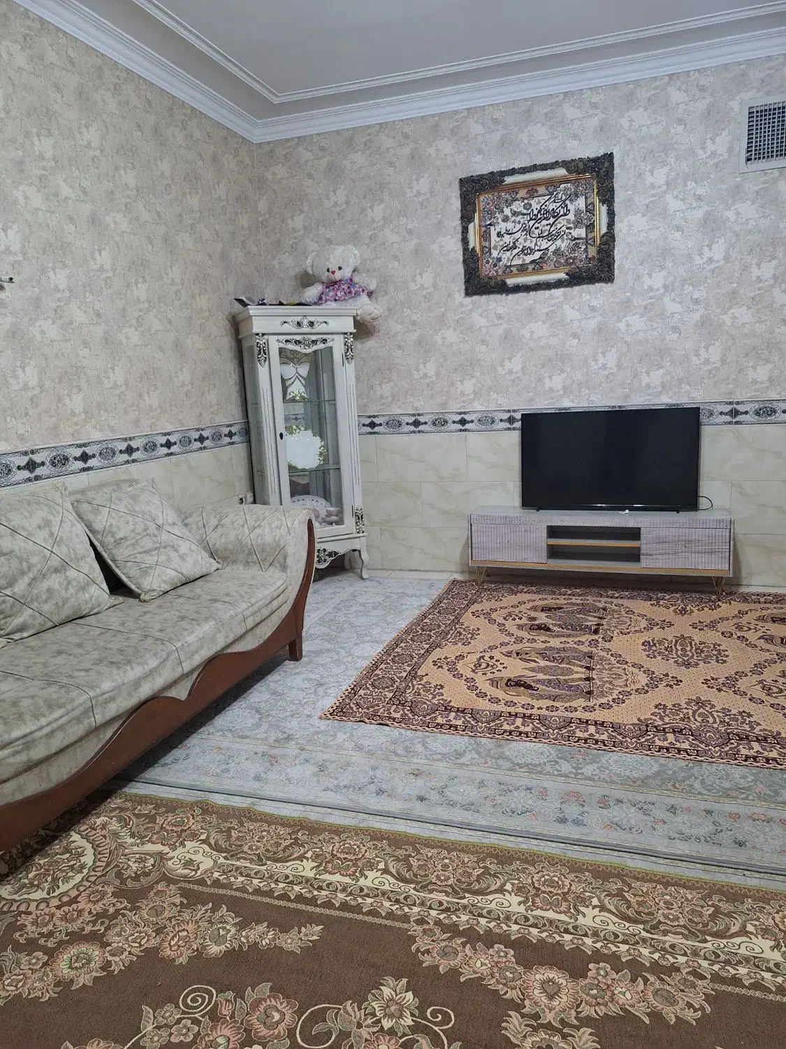 طبقه دوم/۸۰ متر ویلای/واقع در شهرک امام حسن|اجارهٔ خانه و ویلا|قرچک, زیبا شهر|دیوار