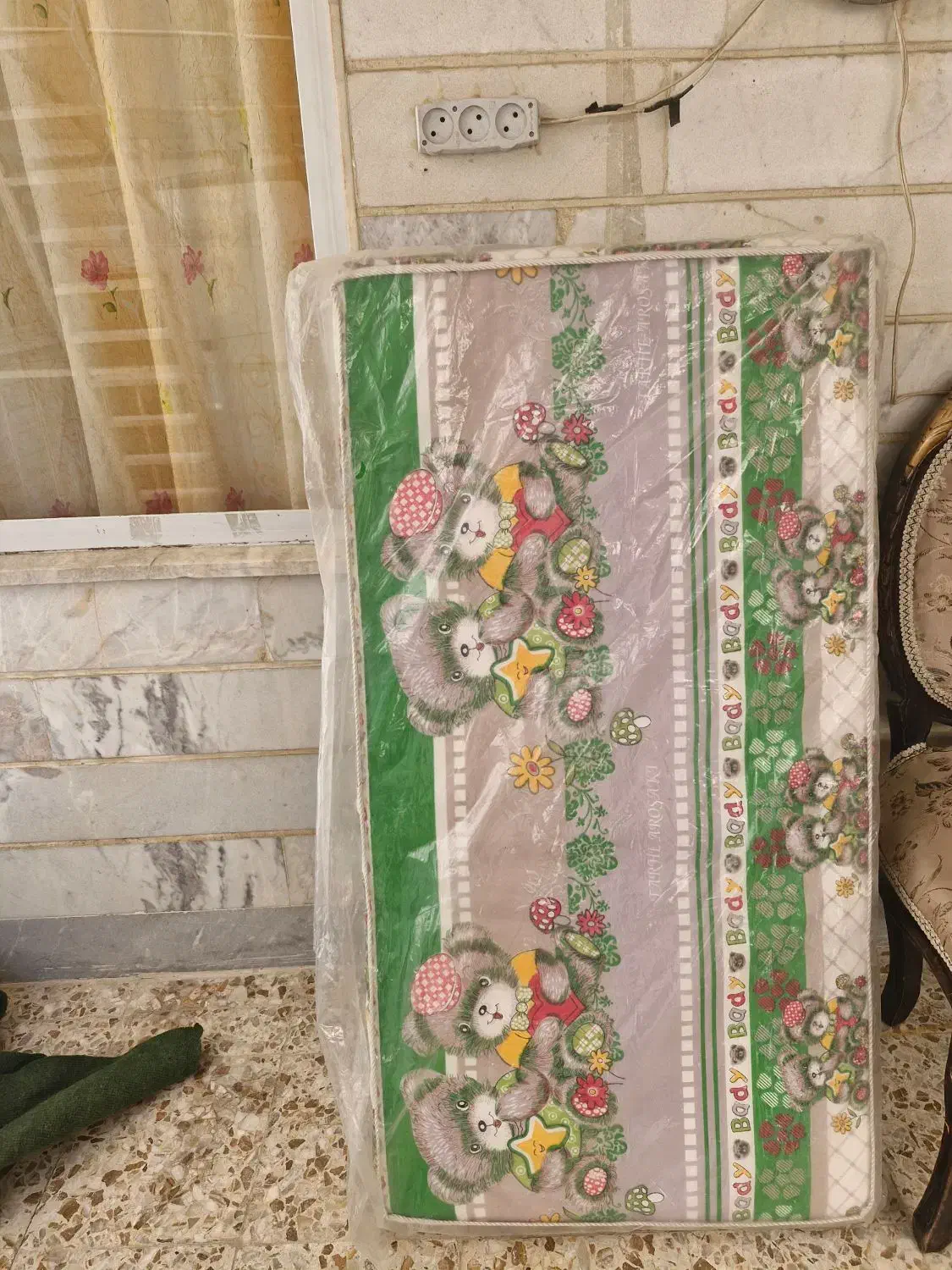 تشک تخت نوزاد|اسباب و اثاث بچه|کوهسار (البرز), |دیوار