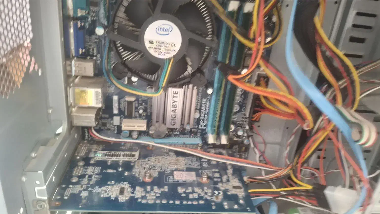 کامپیوتر|رایانه رومیزی|اسفراین, |دیوار