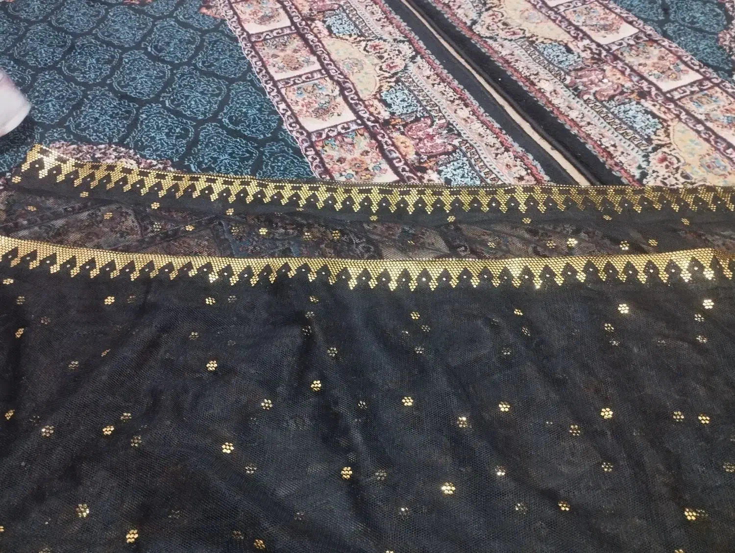 شال خوسی نو فروشی قیمت هفت میلیون تخفیف هم داره|لباس|بندرعباس, |دیوار