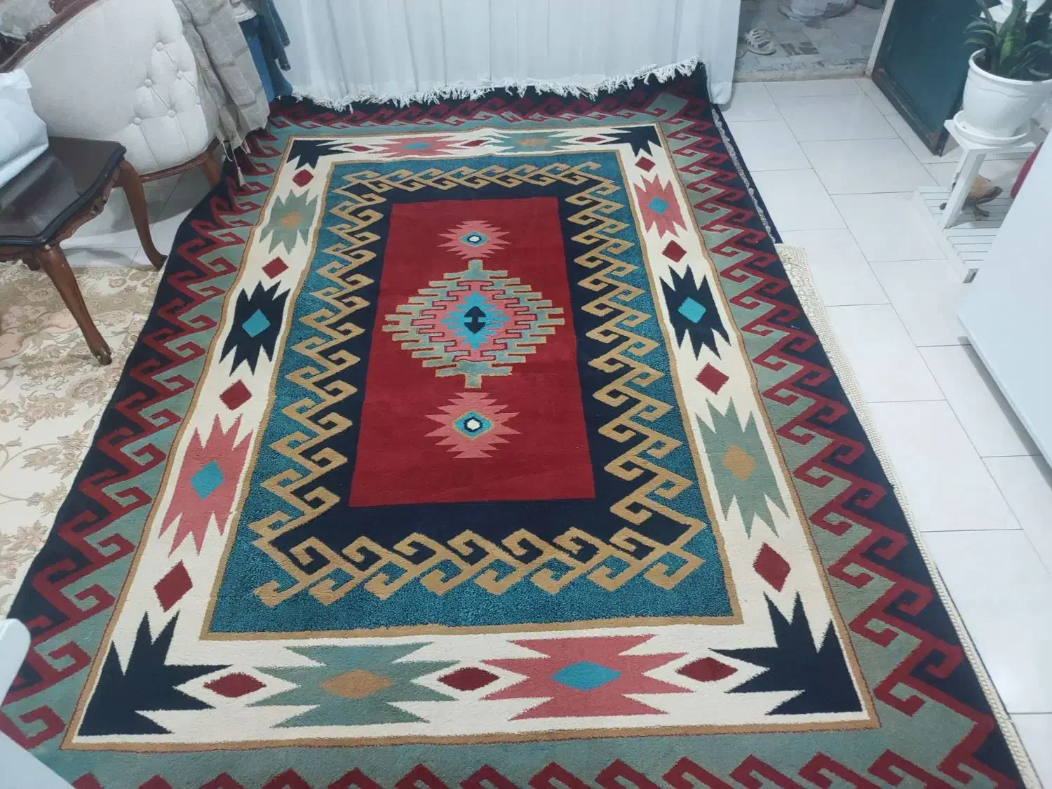 فرش کارکرده سالم سالم|فرش|باغستان, |دیوار