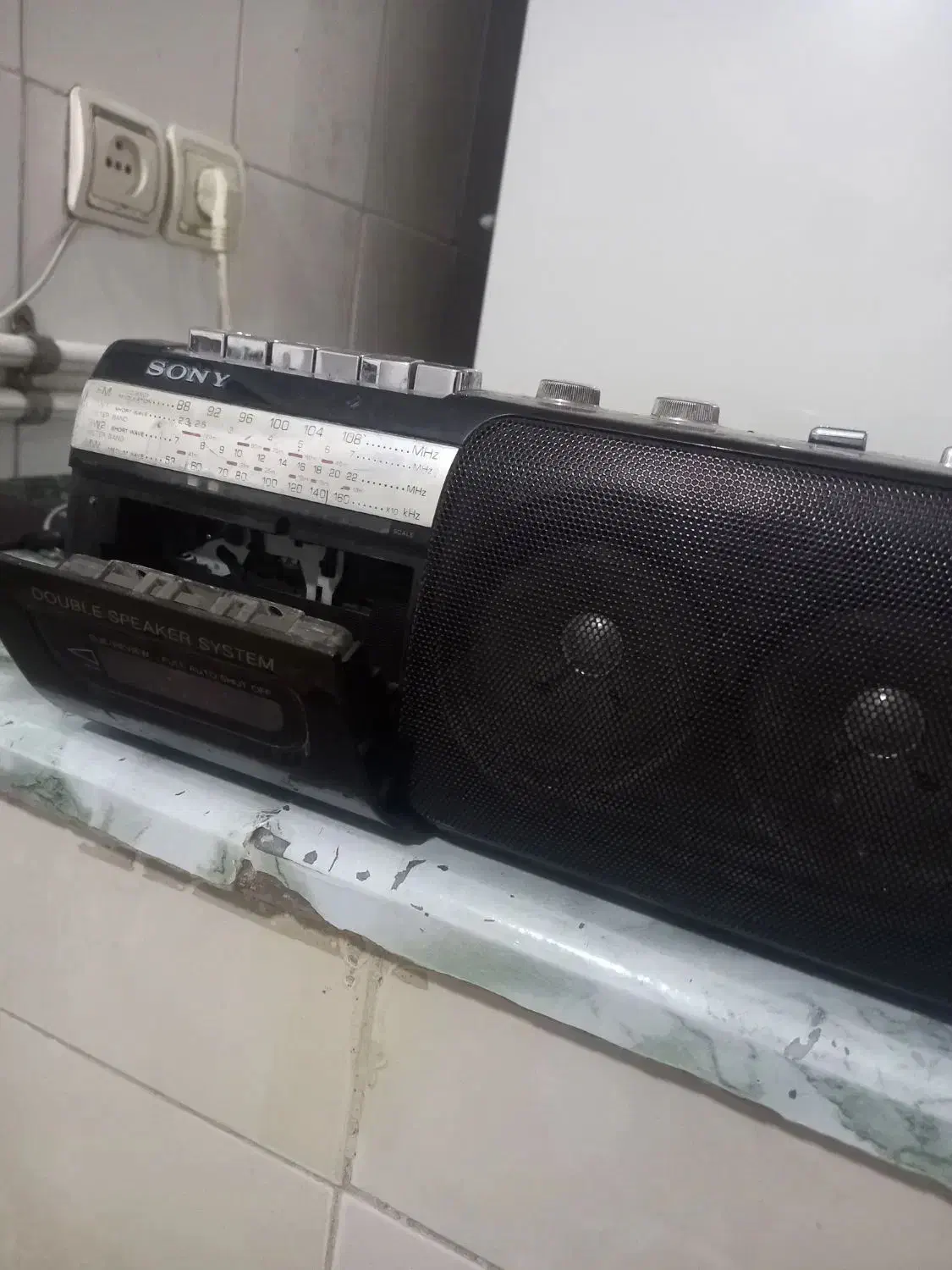 رادیو ظبط|کلکسیون اشیاء عتیقه|شیروان (خراسان), |دیوار