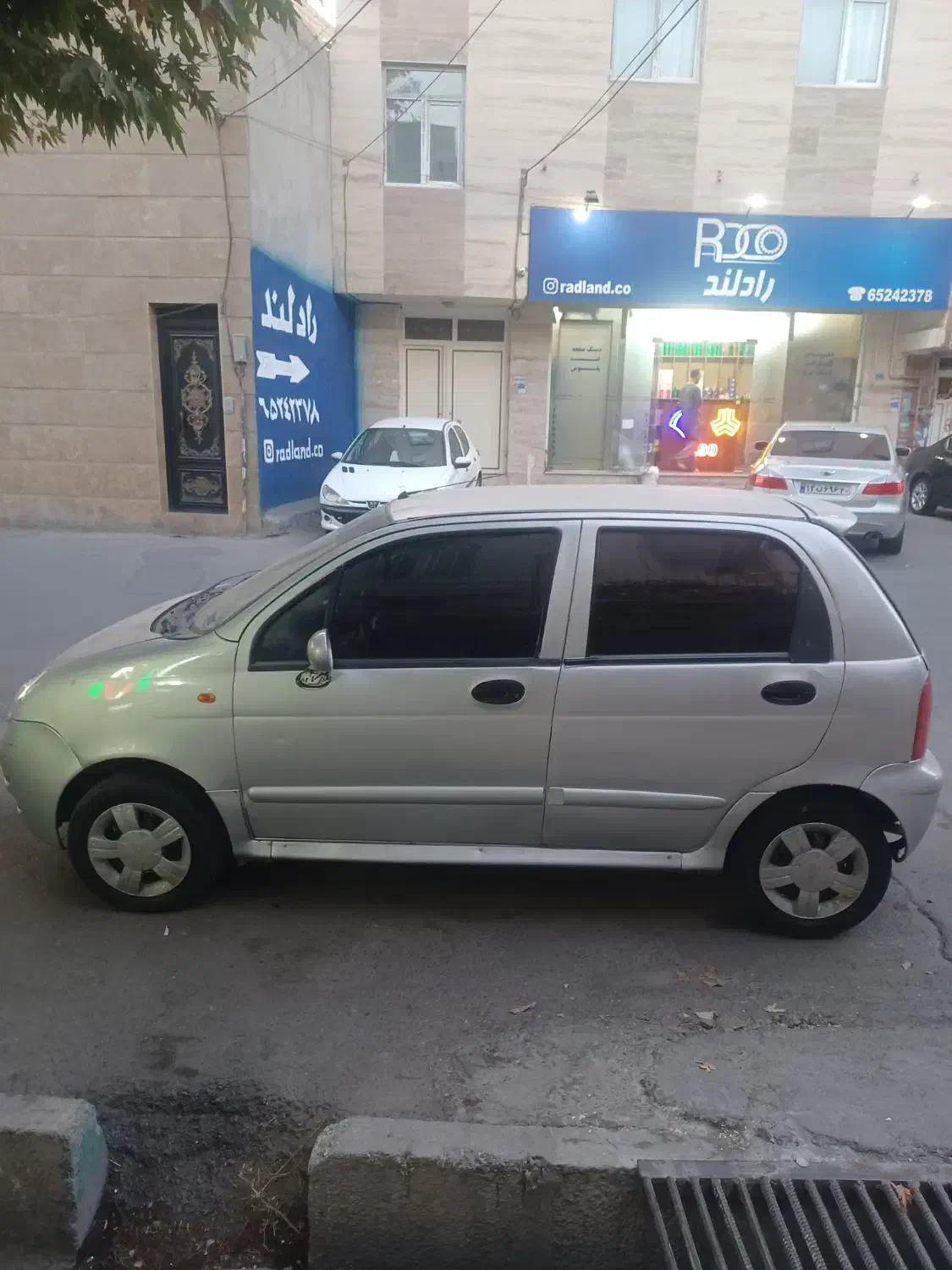 ام وی ام ۱۱۰|خودرو سواری و وانت|اندیشه, اندیشه فاز ۳|دیوار