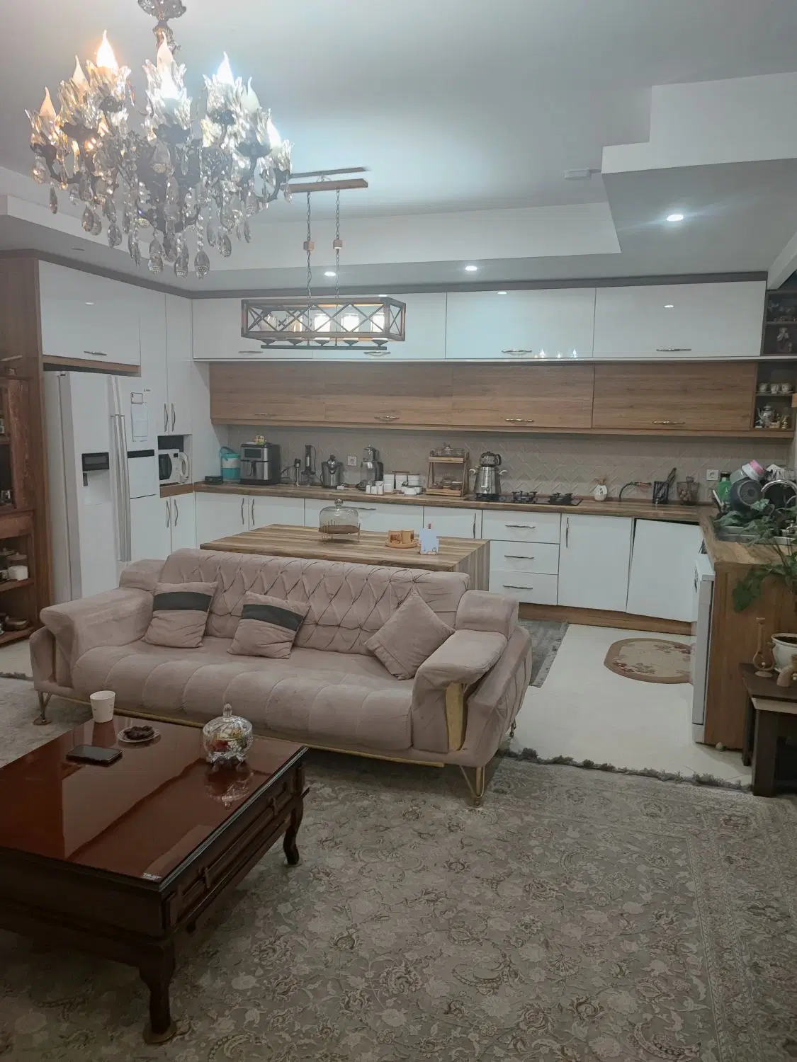 آپارتمان/ سه خوابه /پارکینگ /انباری/سالن پرده خور|فروش آپارتمان|تهران, مهرآباد|دیوار