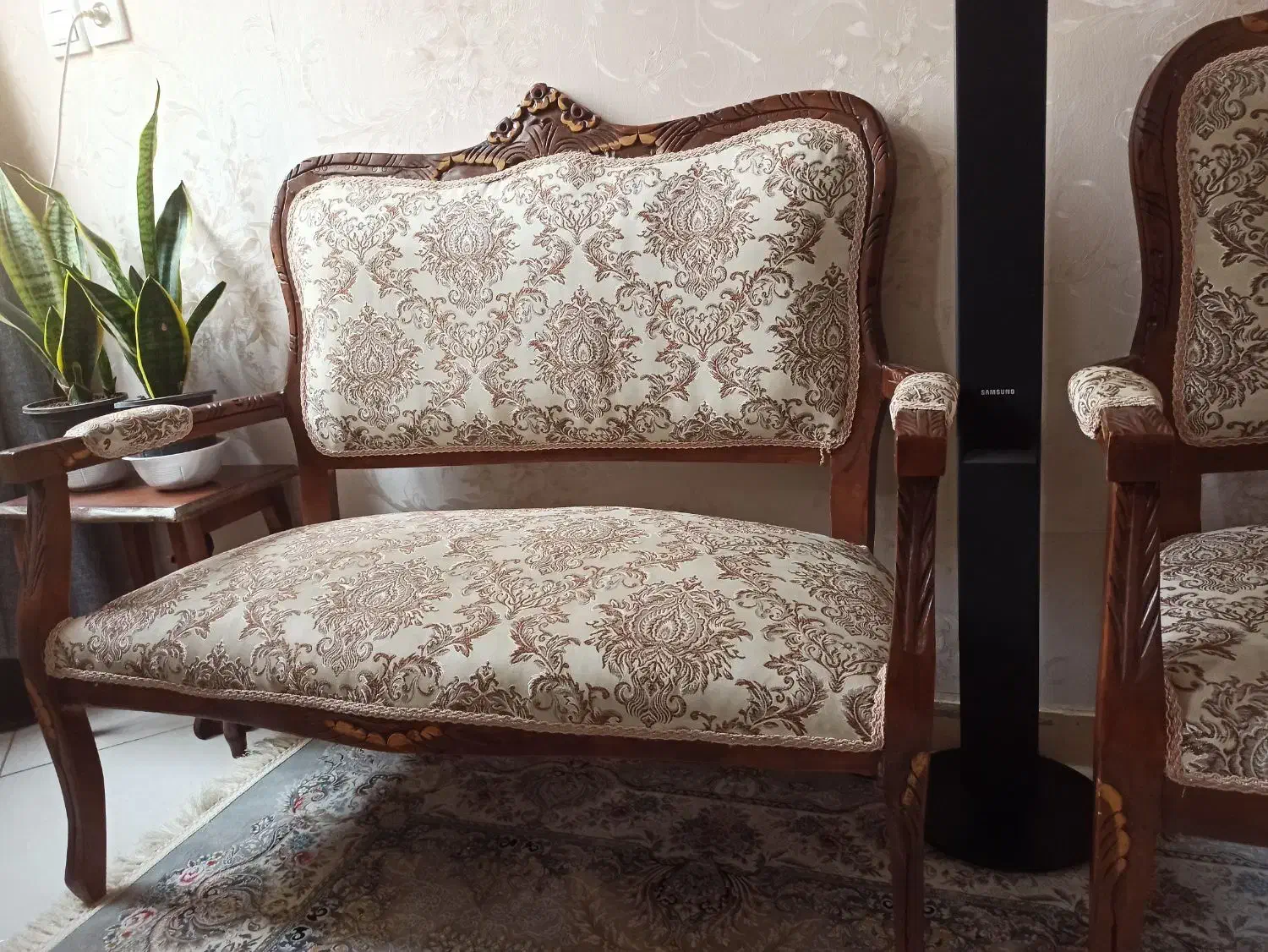 مبل چوبی هشت نفره|مبلمان خانگی و میز عسلی|ری, فیروزآبادی|دیوار