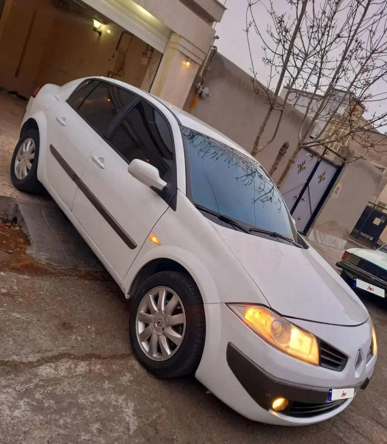 مگان ۸۹ درحد و استثنایی ۲۰۰۰ ( معاوضه یا شرایطی )|خودرو سواری و وانت|مشهد, آزادشهر|دیوار