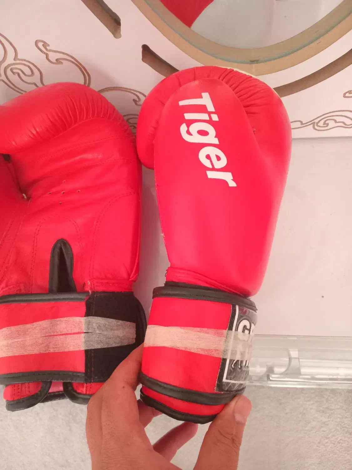 دست کش بوکس اصلی و کیسه|تجهیزات ورزشی|ملکشاهی, |دیوار