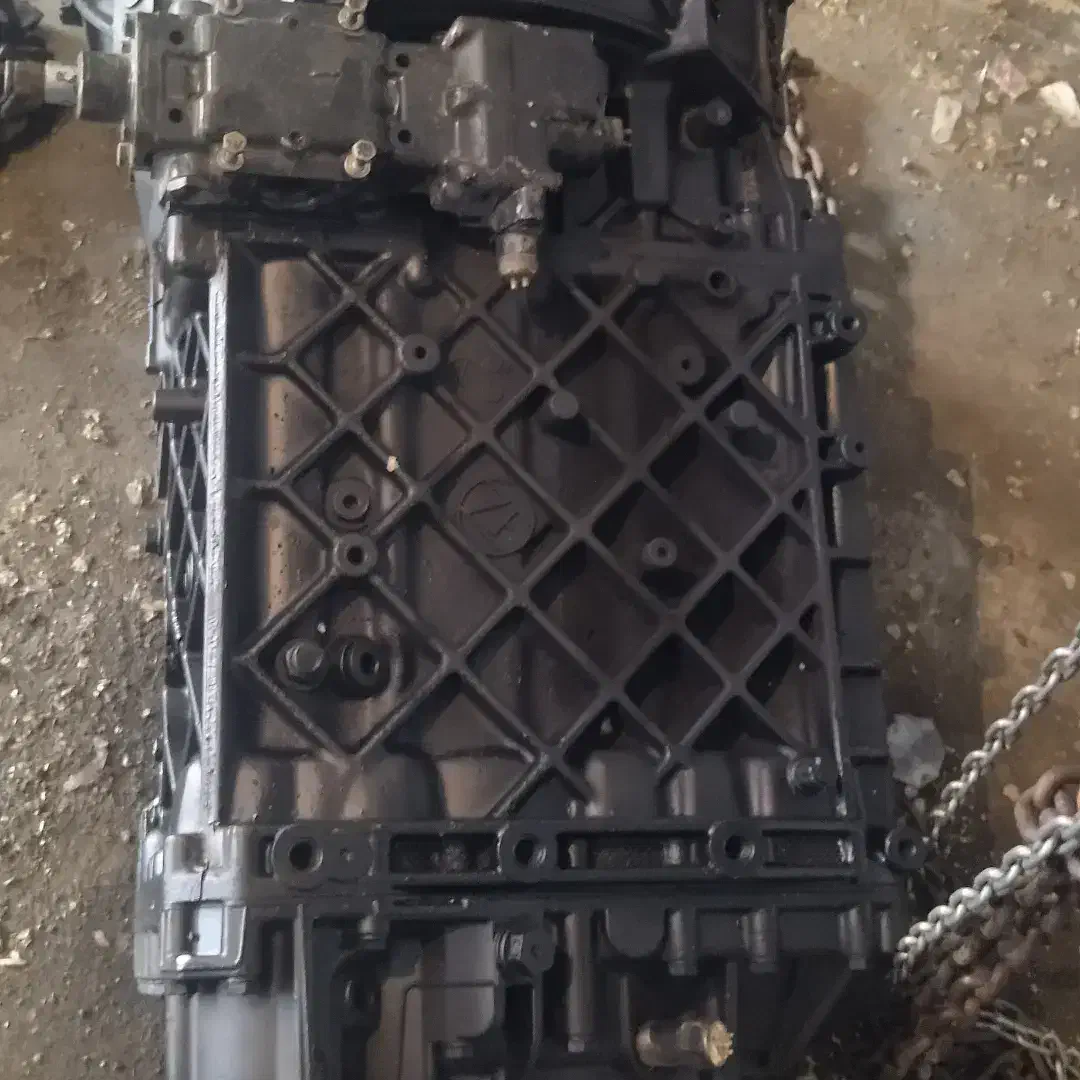 گیربکس کشنده چینی هوو دنگی|قطعات یدکی و لوازم جانبی|شیراز, ارم|دیوار