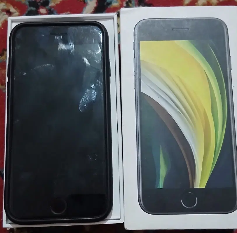 iphone se2020|موبایل|دوگنبدان, |دیوار