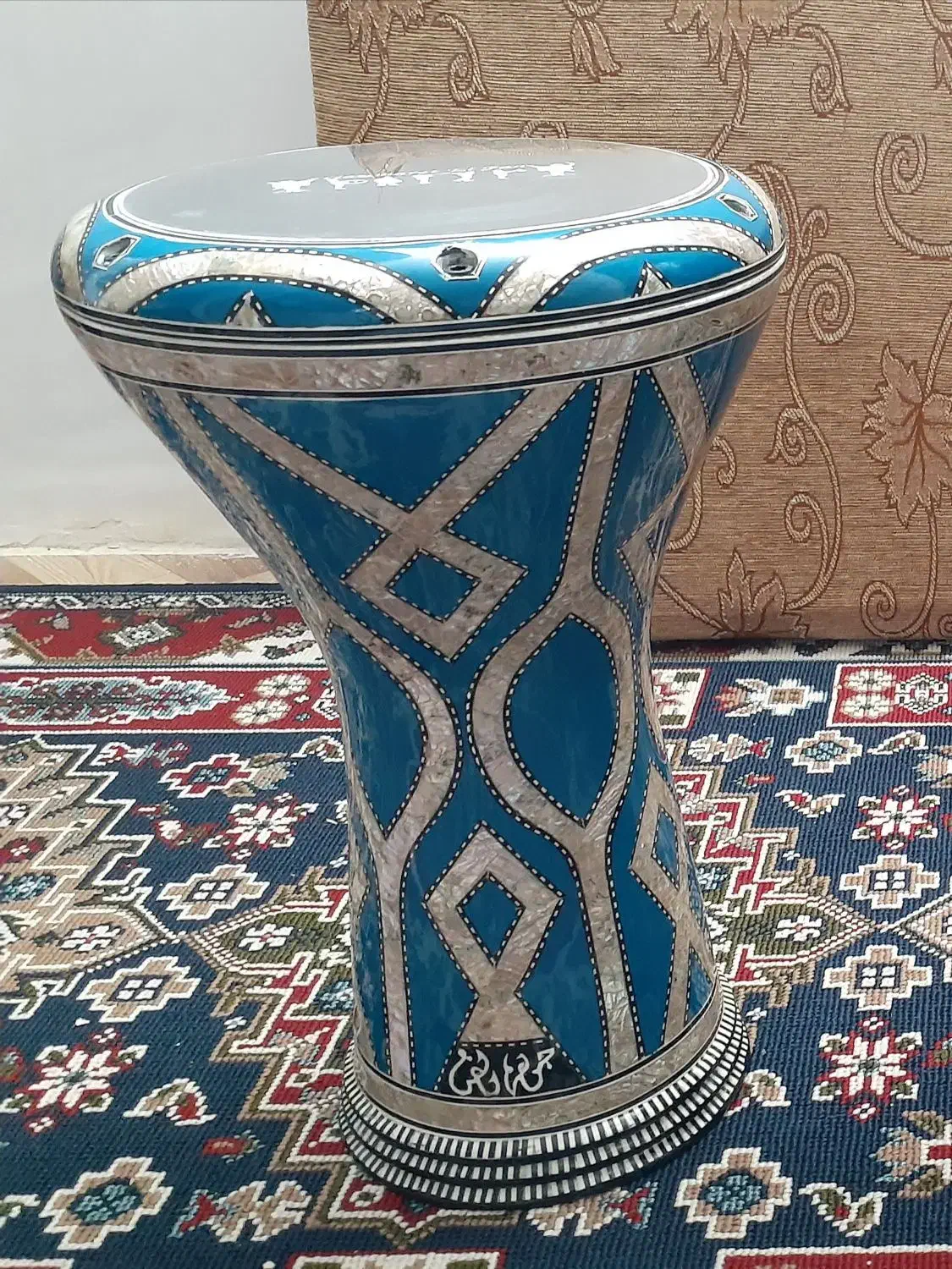 تمپو جوهرالفن|درام و پرکاشن|داران, |دیوار