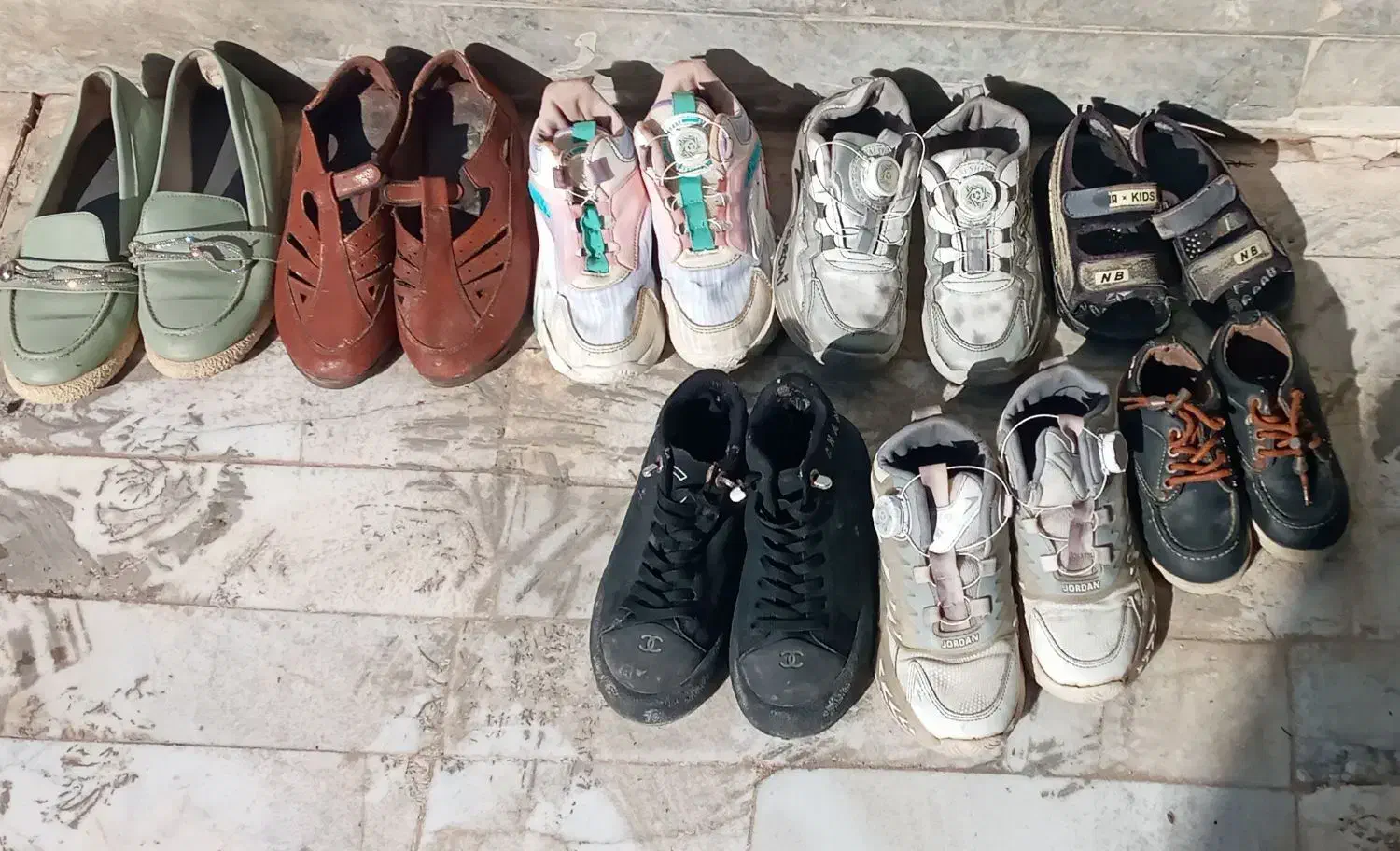 سالم هست|کیف، کفش، کمربند|مینودشت, |دیوار