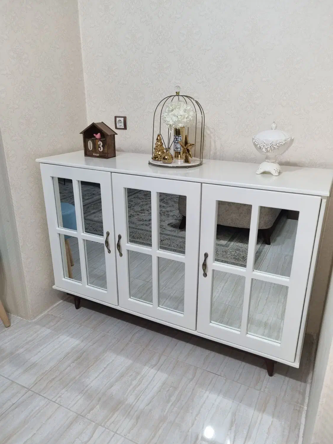 کنسول|بوفه، ویترین، کنسول|بندر انزلی, معلم|دیوار