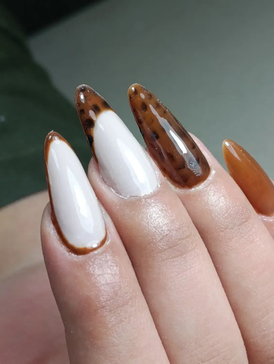 کاشت و ترمیم ناخن|خدمات آرایشگری و زیبایی|فولادشهر, B7|دیوار